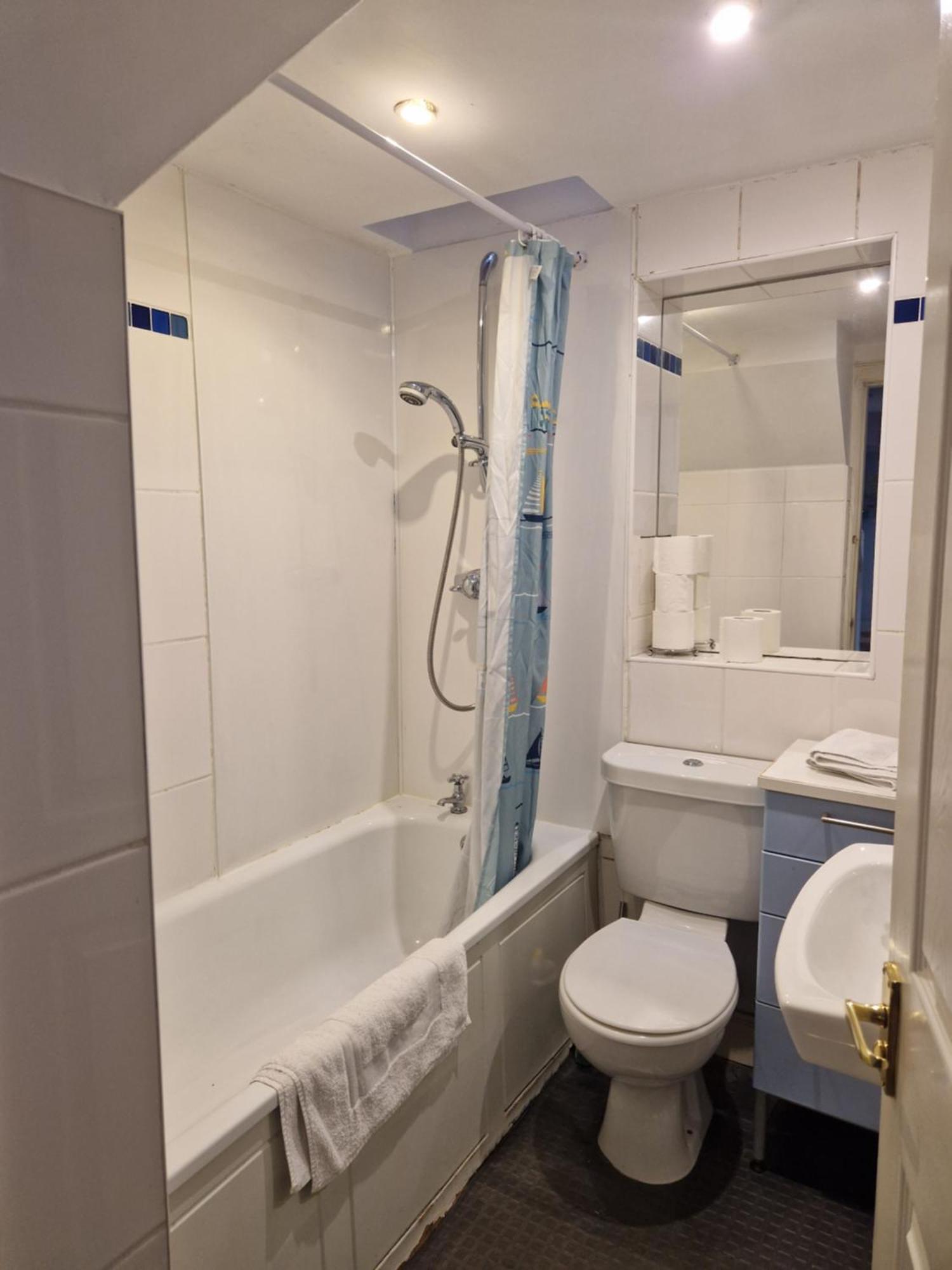 Rose Street 4 Bedroom Appartement